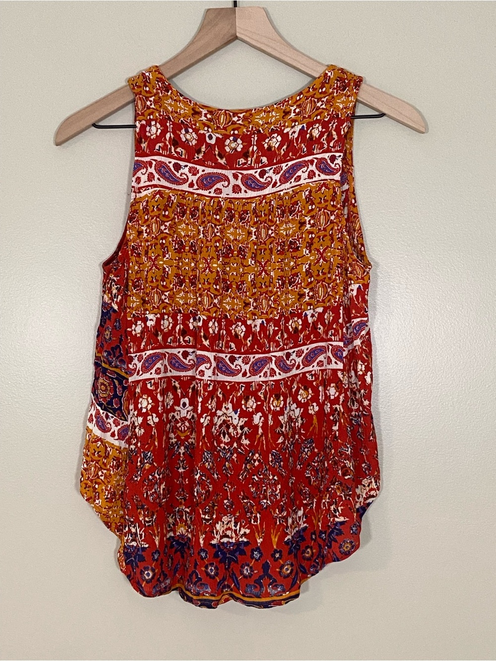 Sophie Rue High Neck Paisley Patchwork High Low Boho Tank Top Red Gold Large - Picture 2 of 7